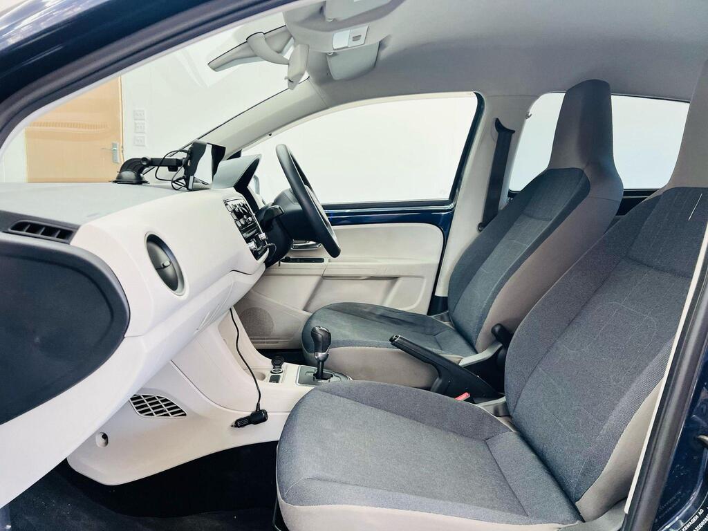 Volkswagen Up! - Image 14