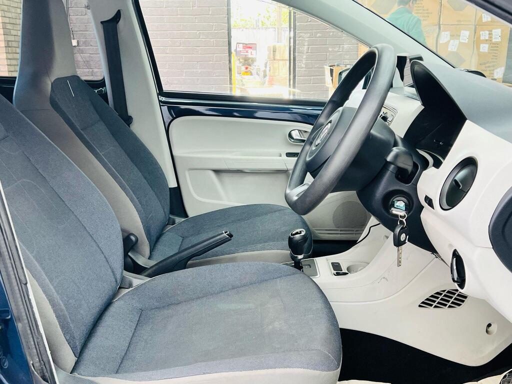 Volkswagen Up! - Image 11