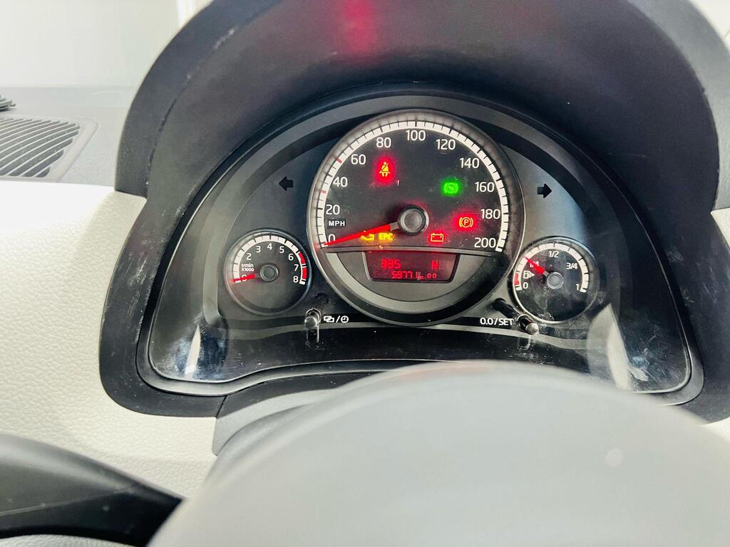Volkswagen Up! - Image 15