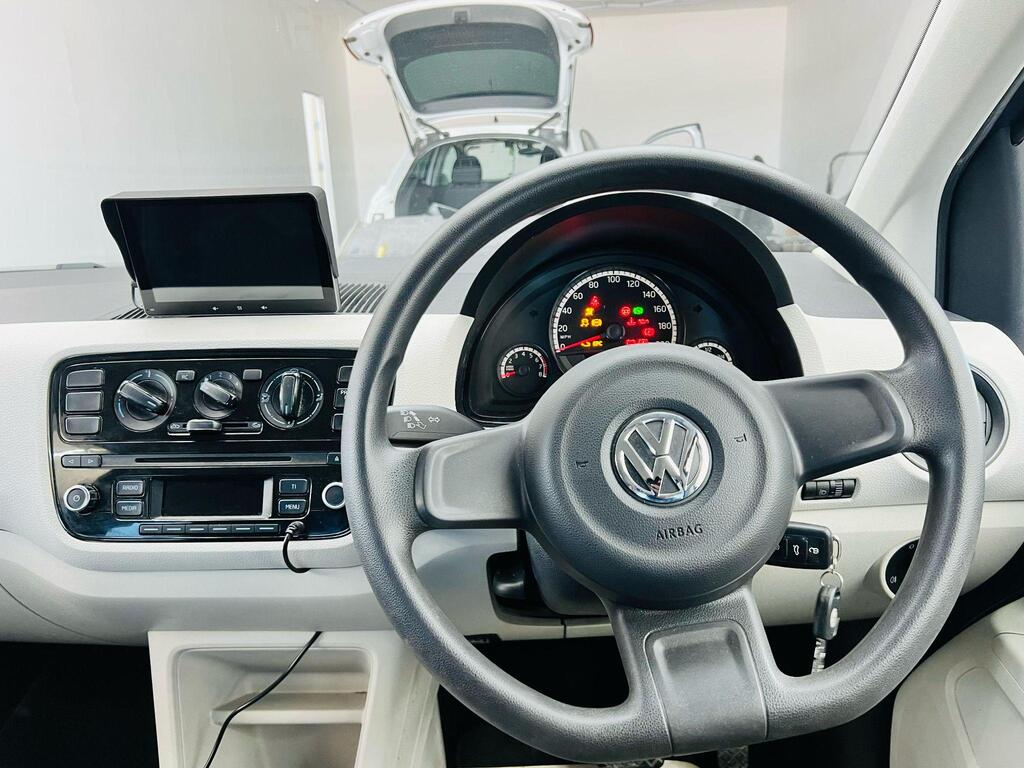 Volkswagen Up! - Image 12