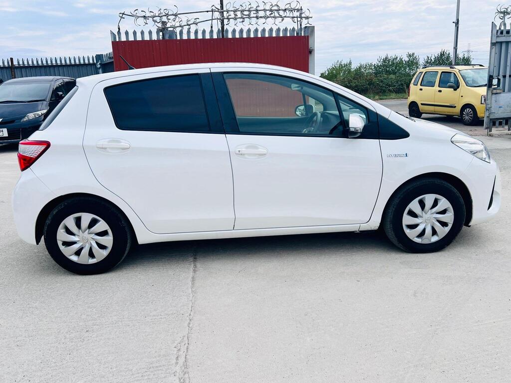 Toyota Yaris - Image 7