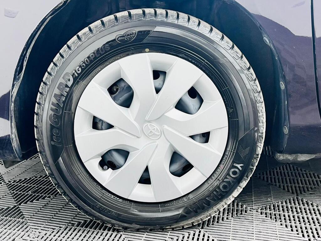 Toyota Yaris - Image 25