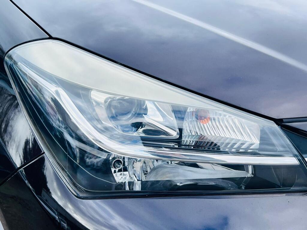 Toyota Yaris - Image 22