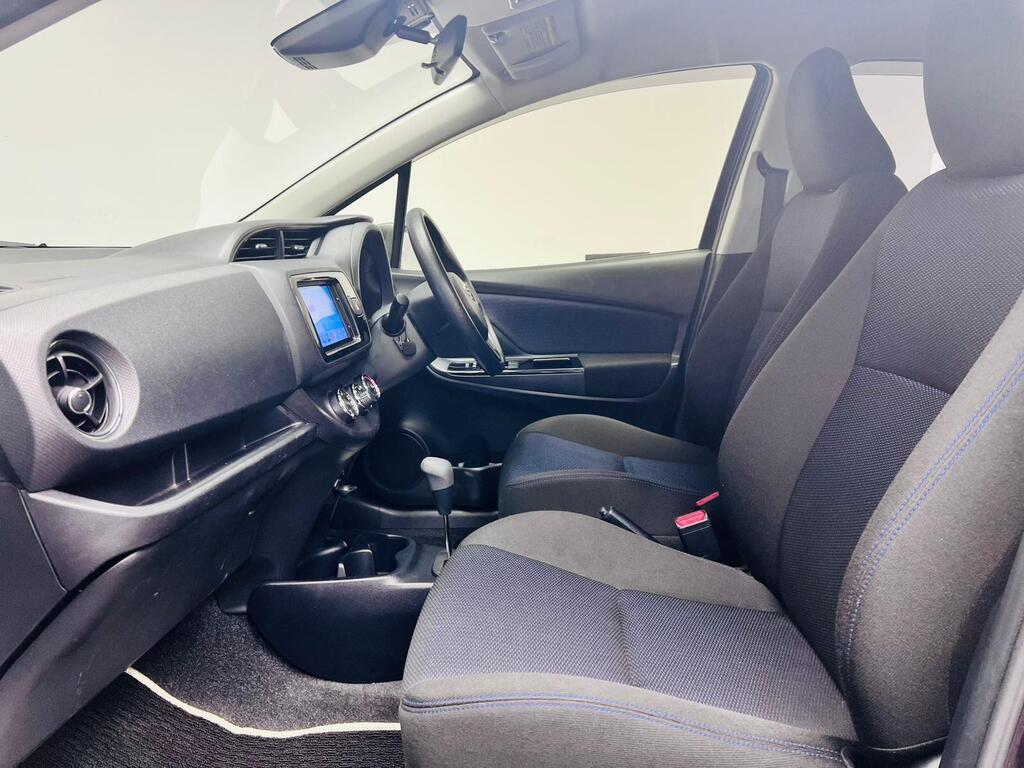 Toyota Yaris - Image 21