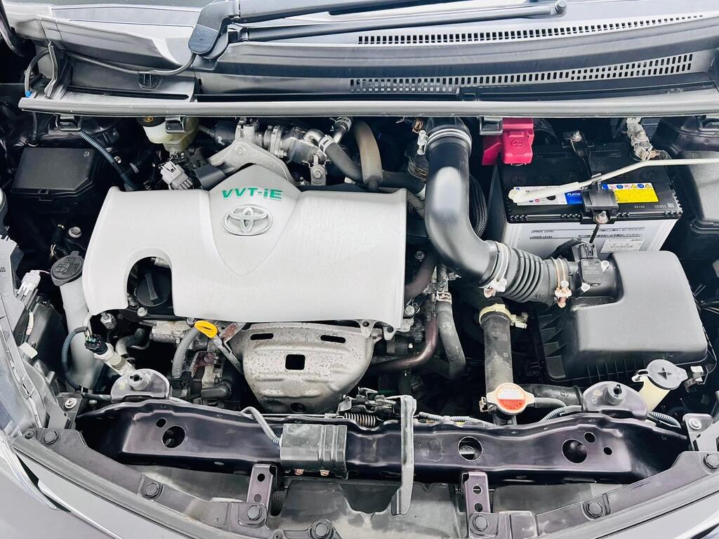 Toyota Yaris - Image 27