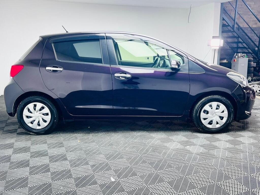 Toyota Yaris - Image 6