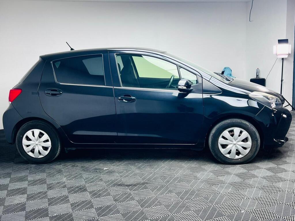 Toyota Yaris - Image 6