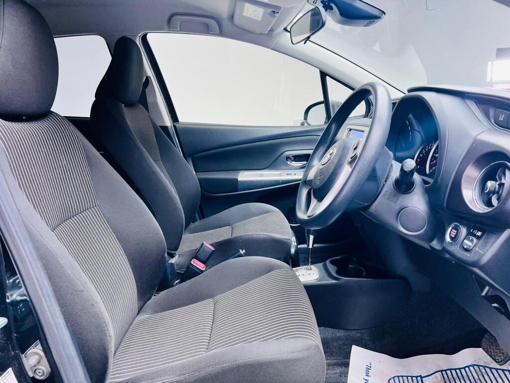 Toyota Yaris - Image 25