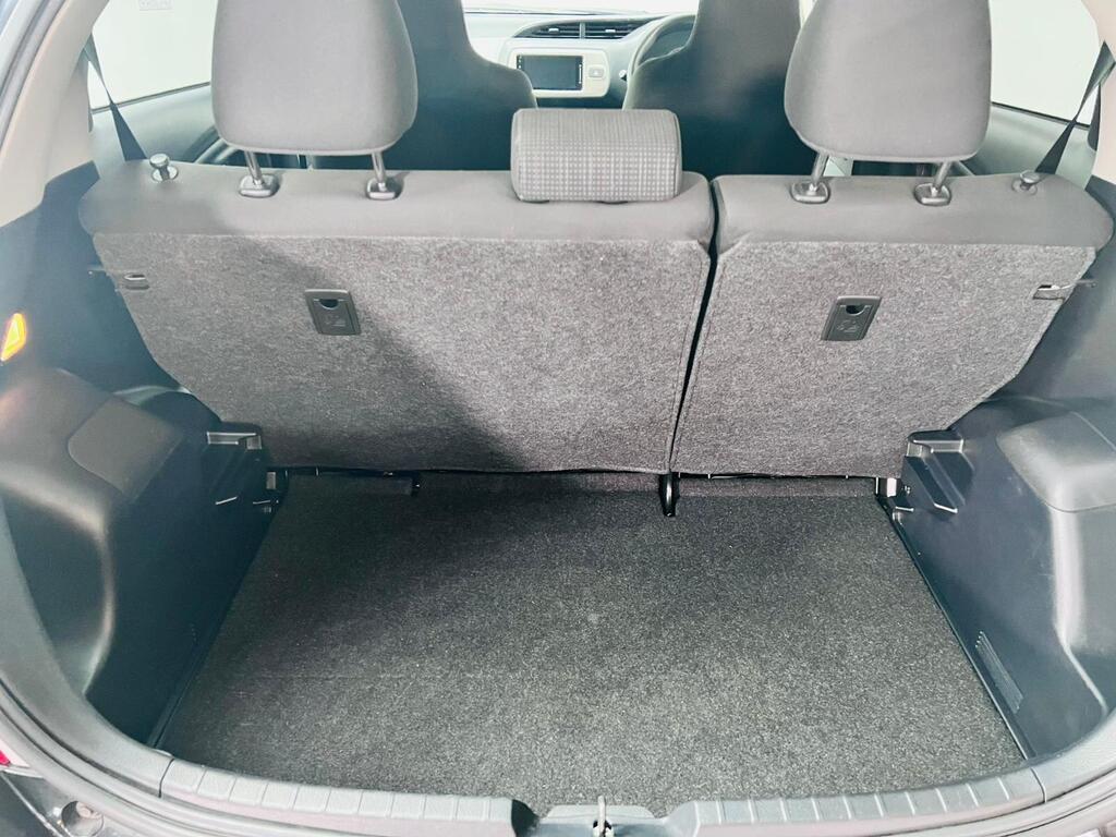Toyota Yaris - Image 16